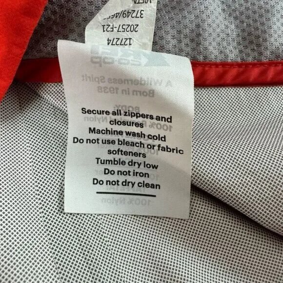 REI Women’s Rainier Rain Jacket, Red, Size M - Picture 9 of 12